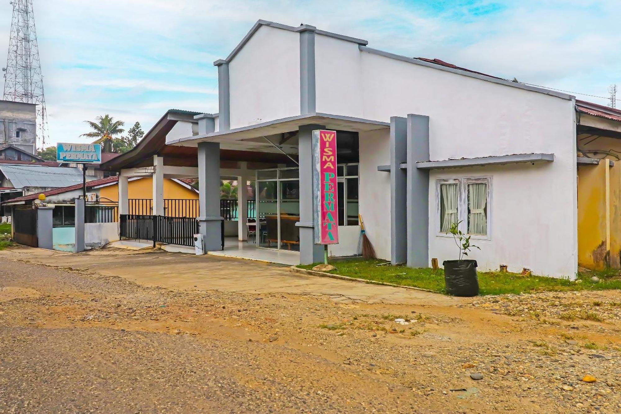 Oyo 92484 Wisma Permata Syariah Bangko 外观 照片